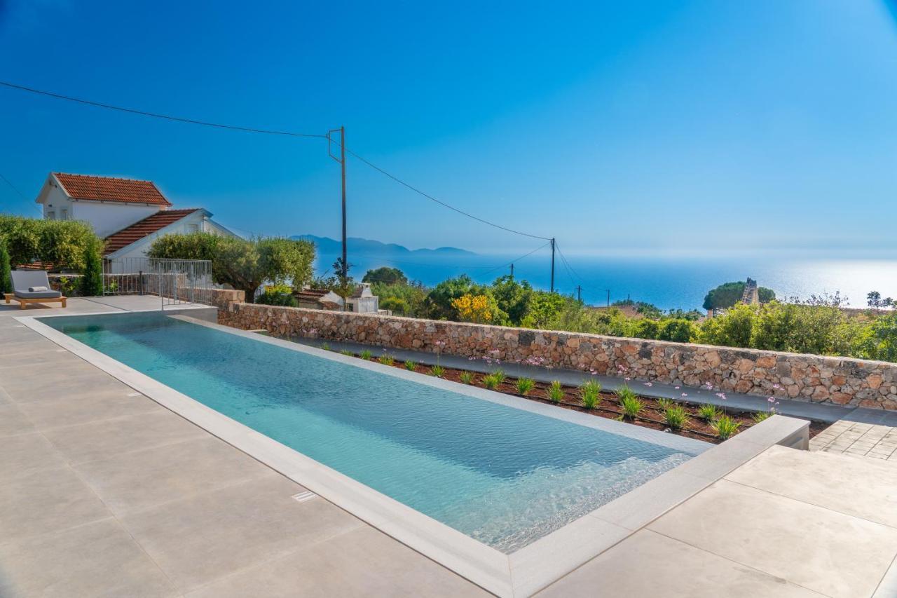 Summer Breeze Villa Tzamarelata Exterior foto